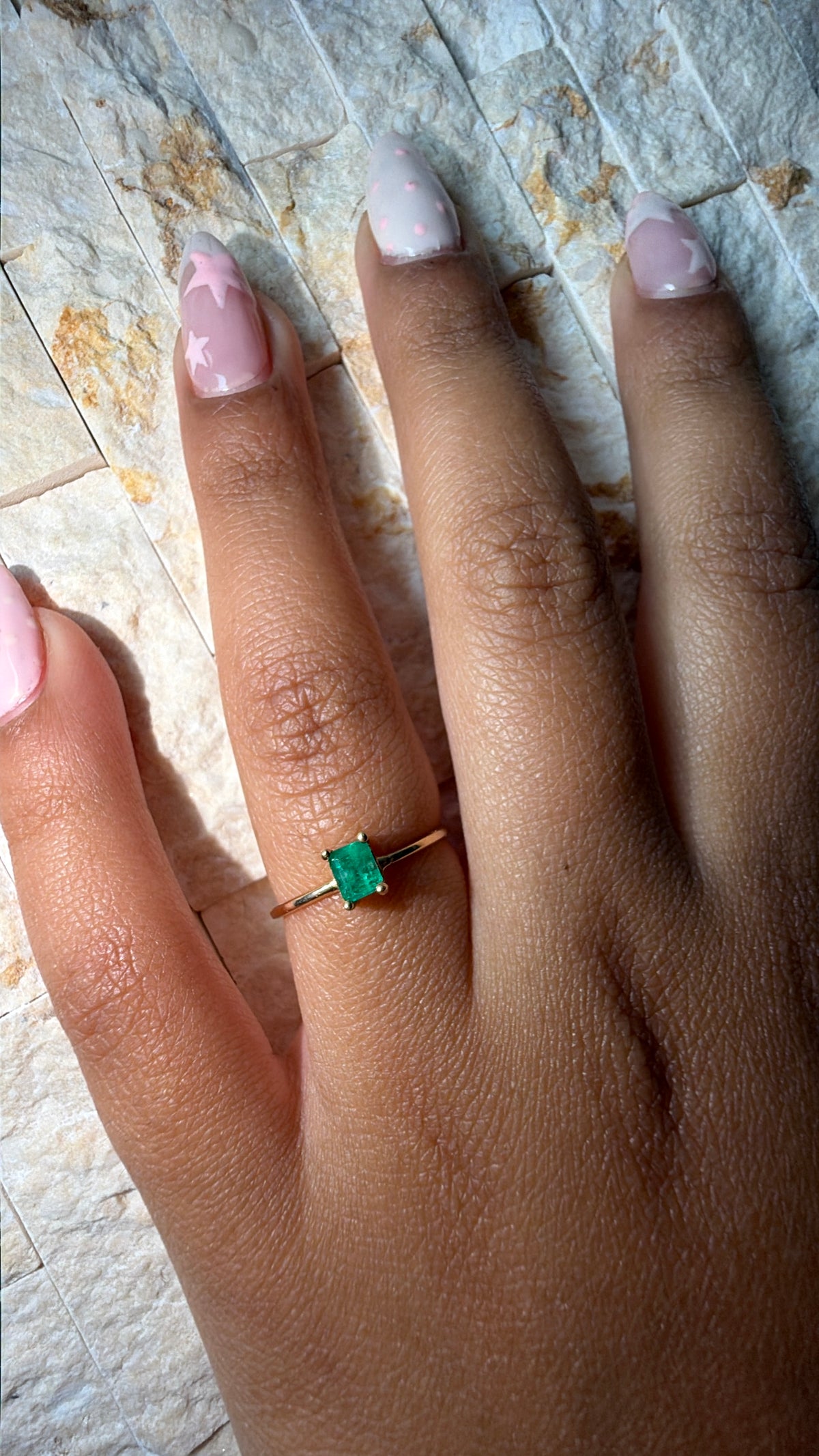 Anillo Solitario en Oro Cuadrado
