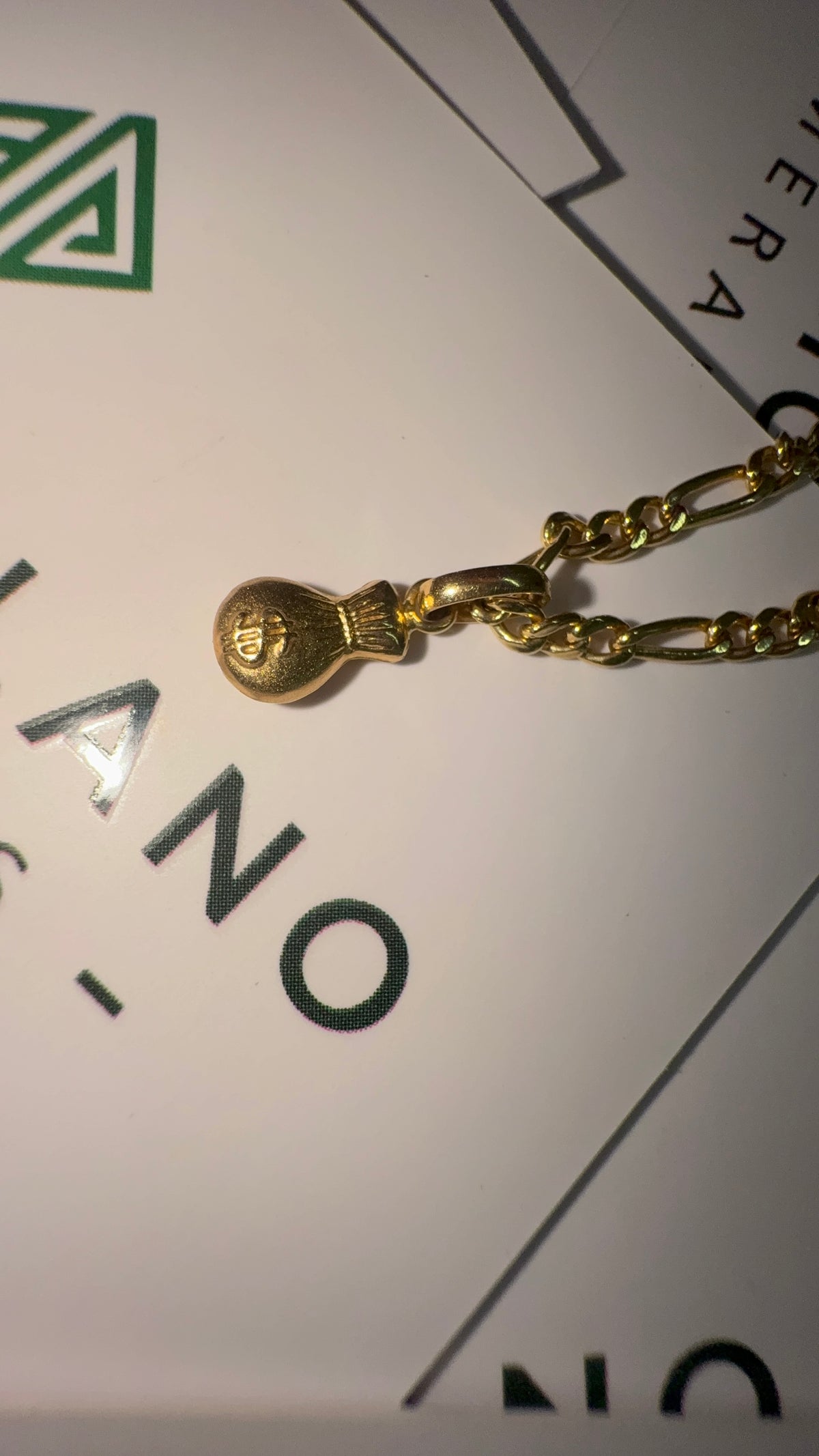 Dije en Oro Bolsa de Dinero