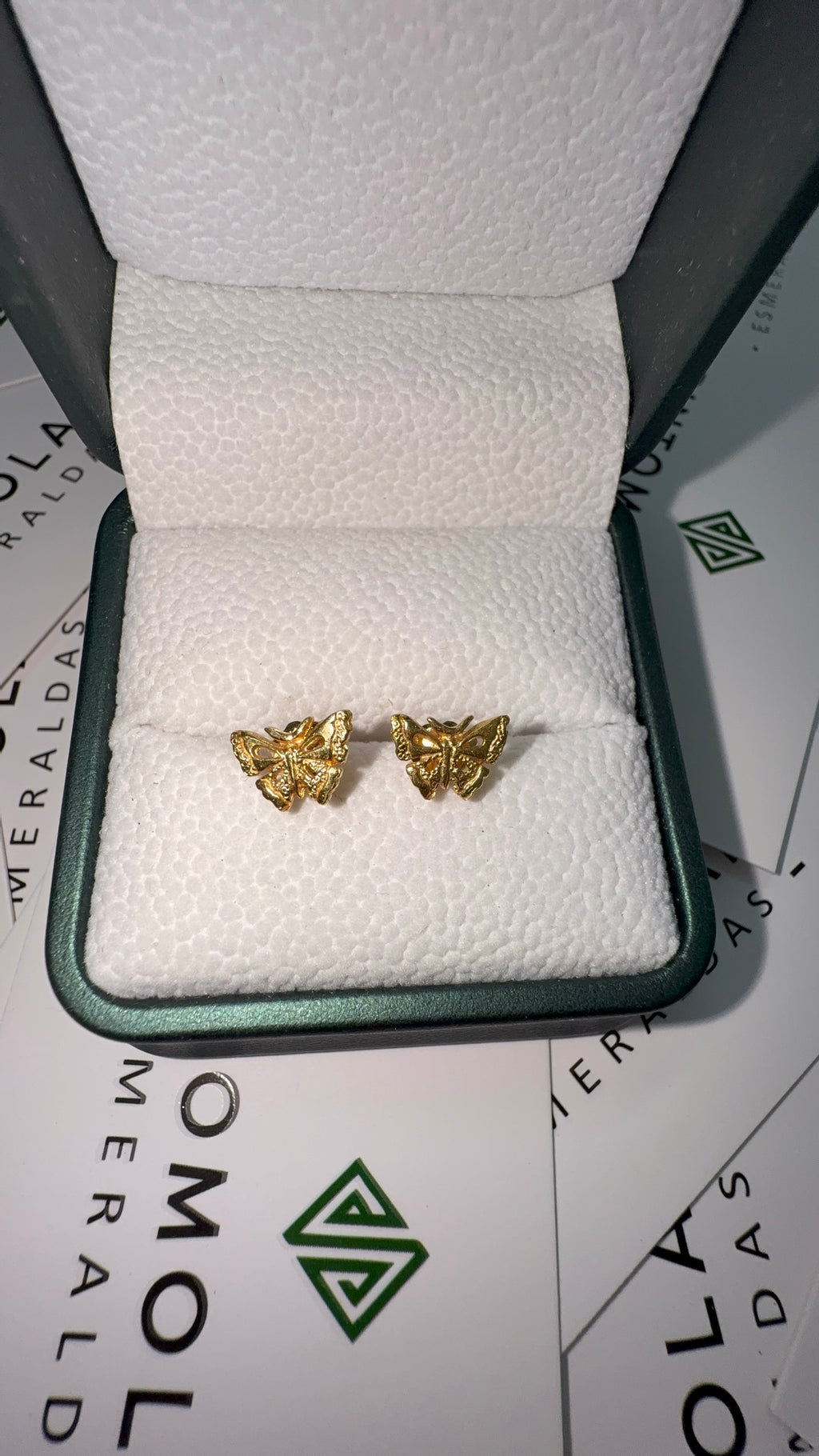 Aretes en Oro de Mariposa