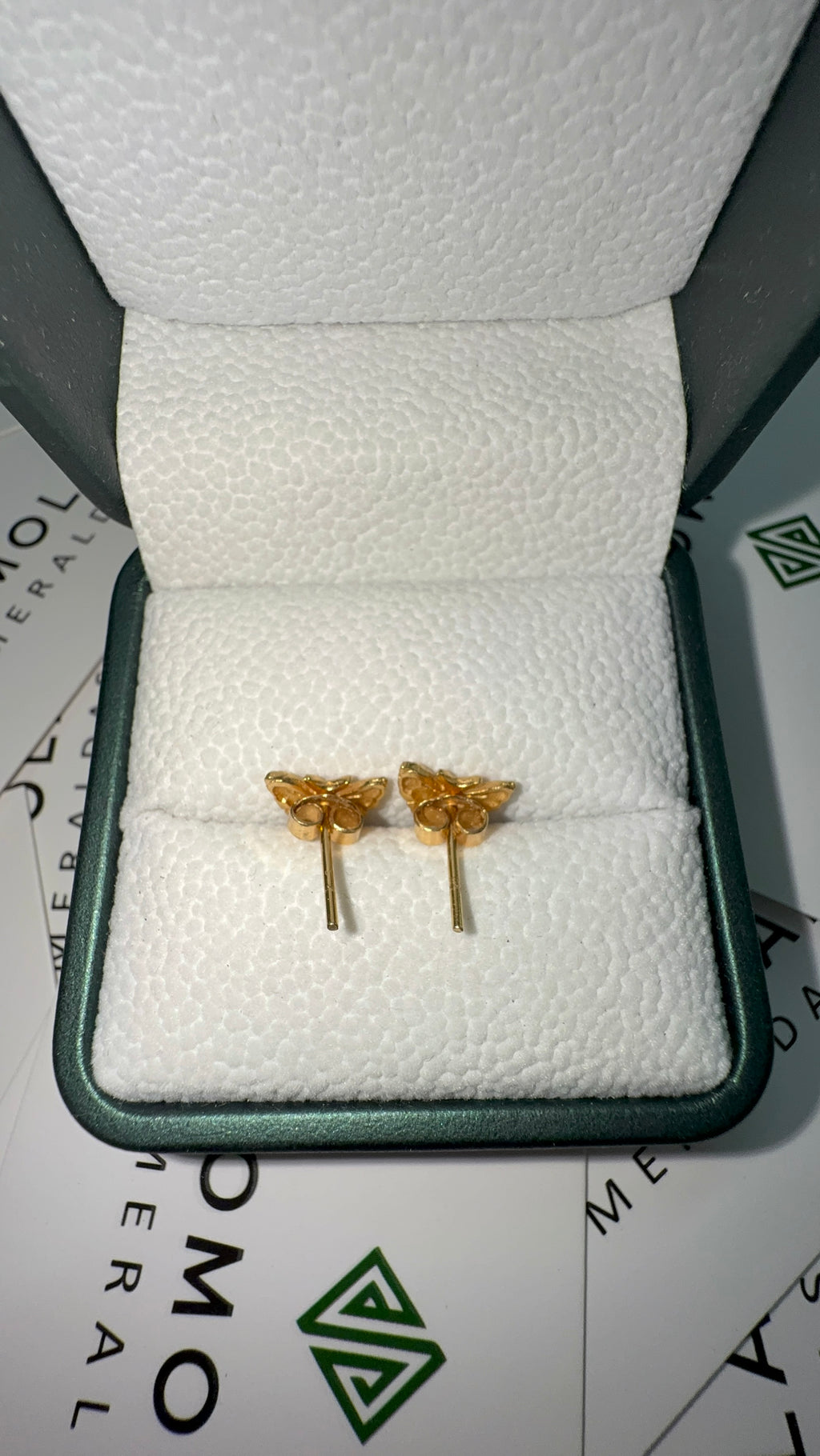 Aretes en Oro de Mariposa