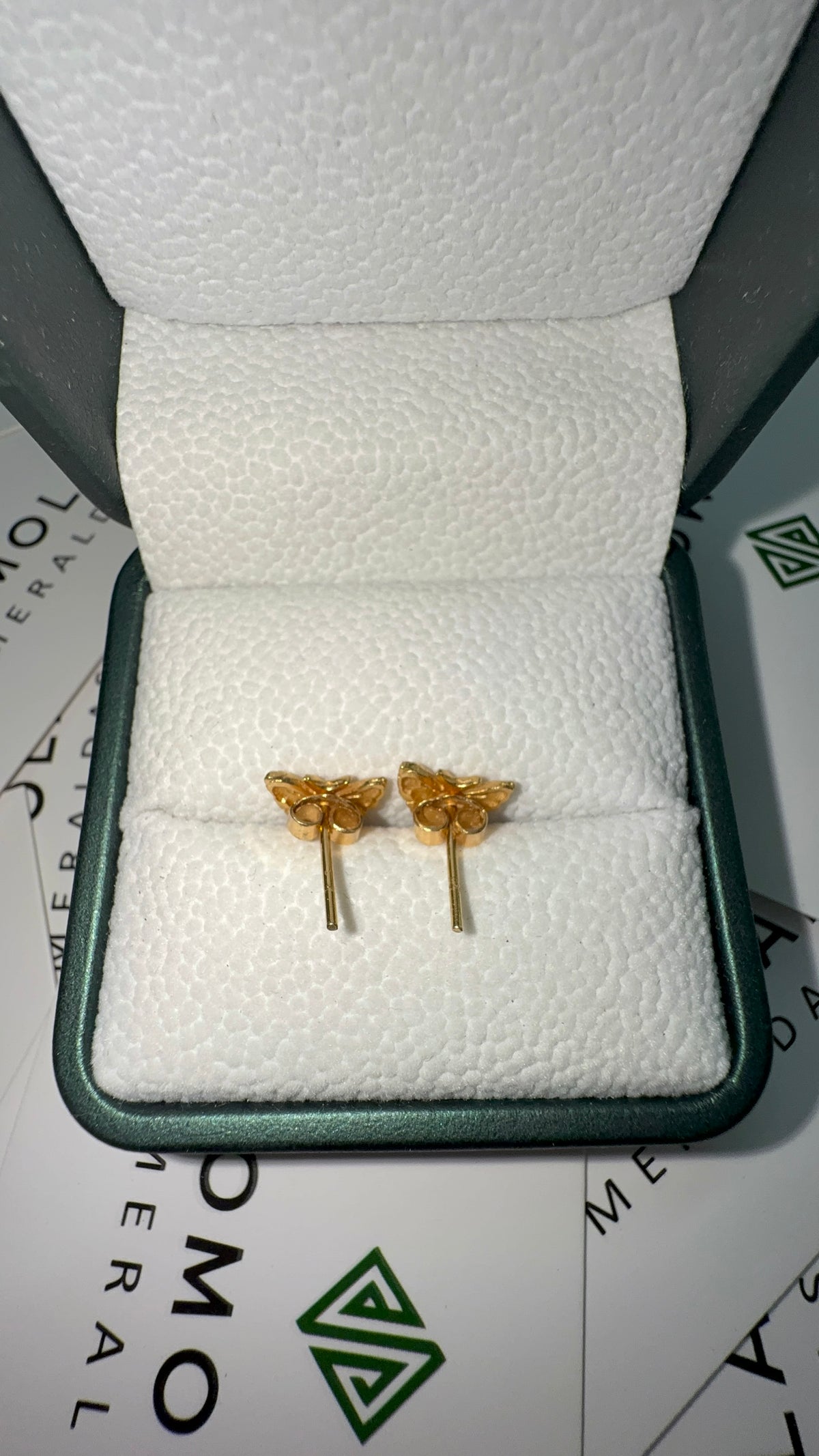 Aretes en Oro de Mariposa