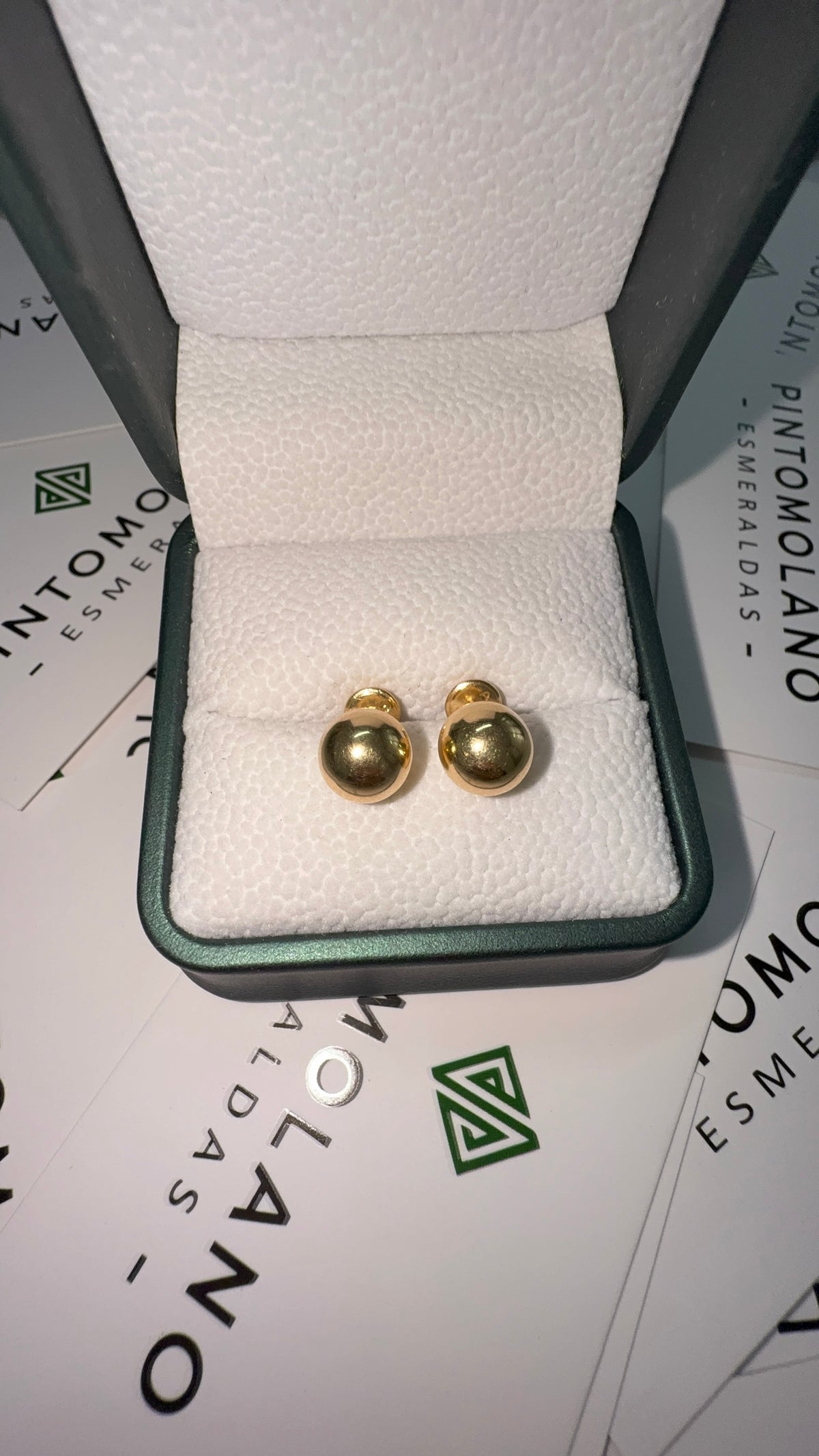 Aretes en Oro Redondos