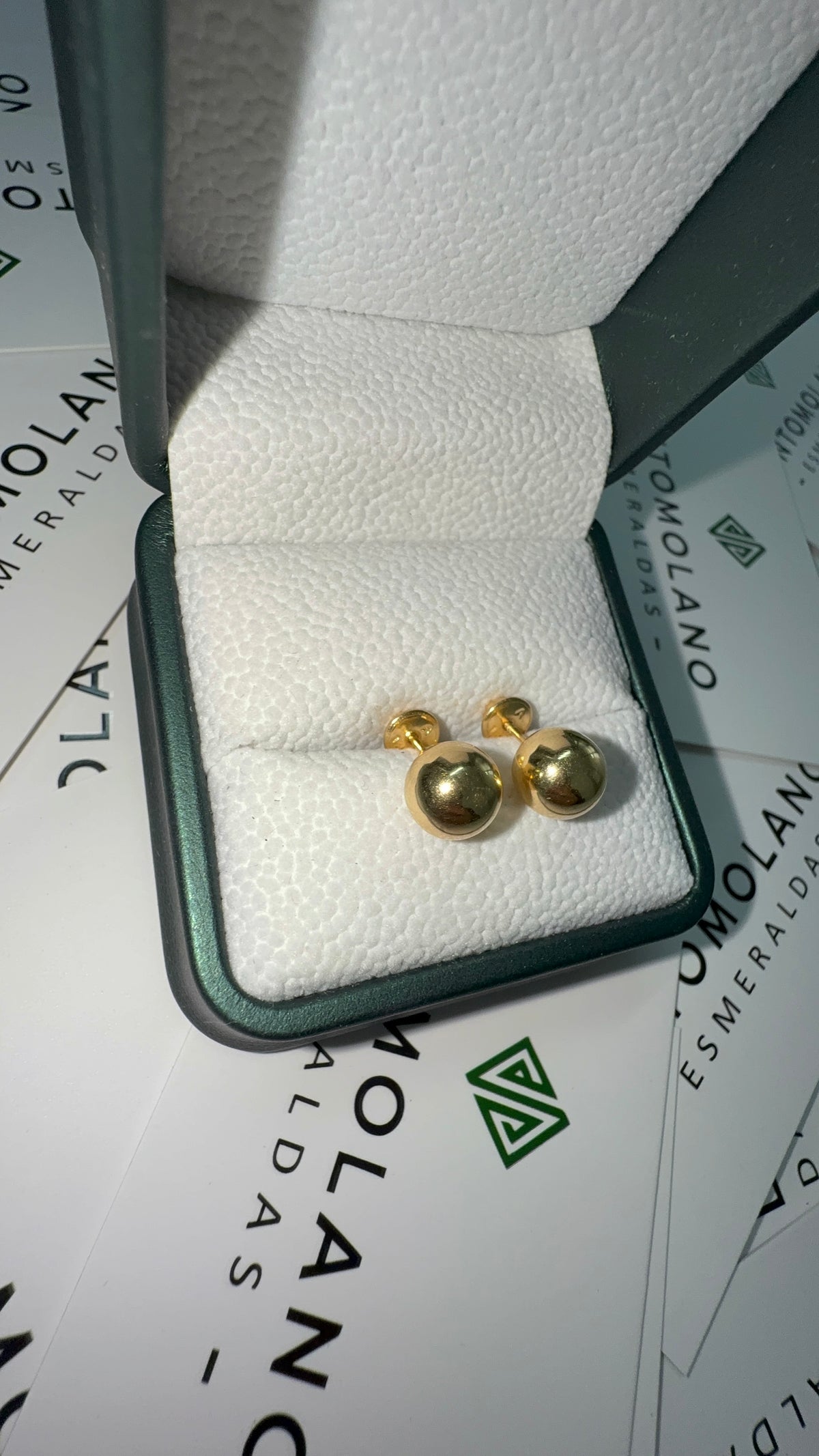 Aretes en Oro Redondos