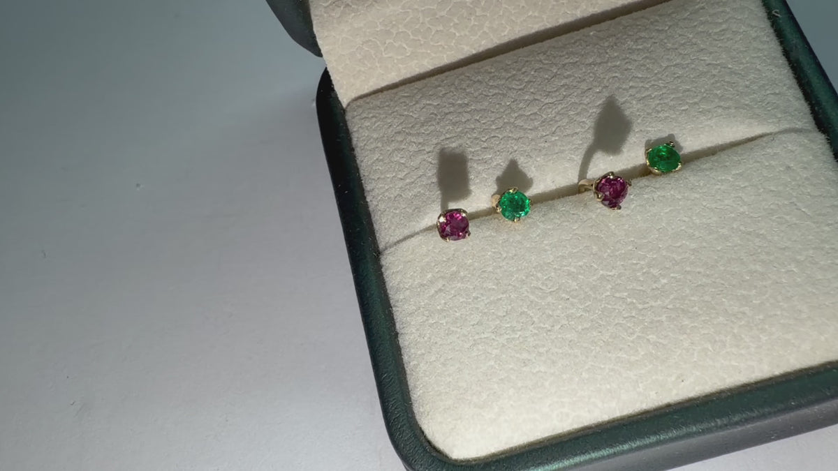 Piercing Rook con Esmeralda y Rubi - Disponible para Fabricación