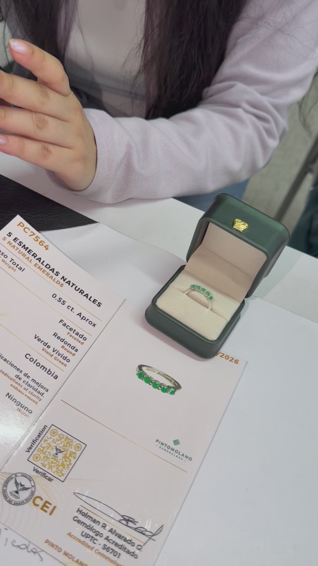 Anillo churumbela con 5 Esmeraldas