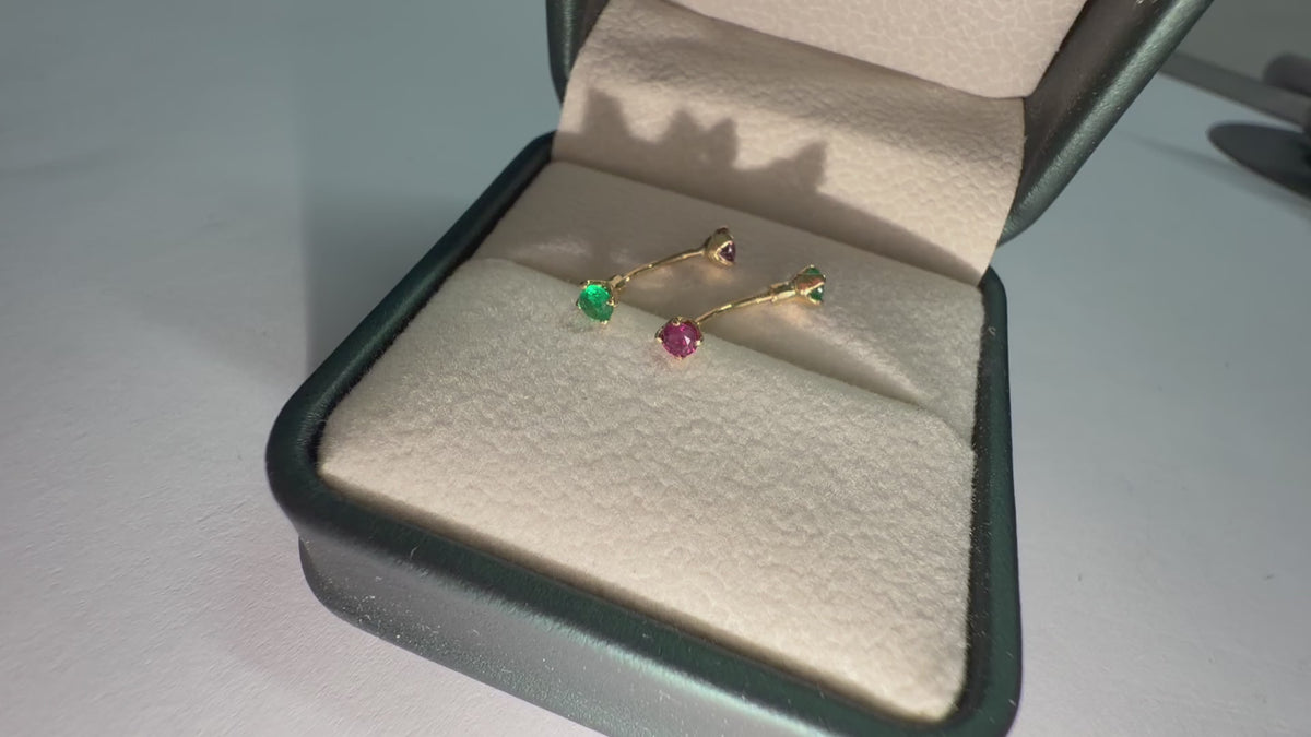 Piercing Rook con Esmeralda y Rubi - Disponible para Fabricación
