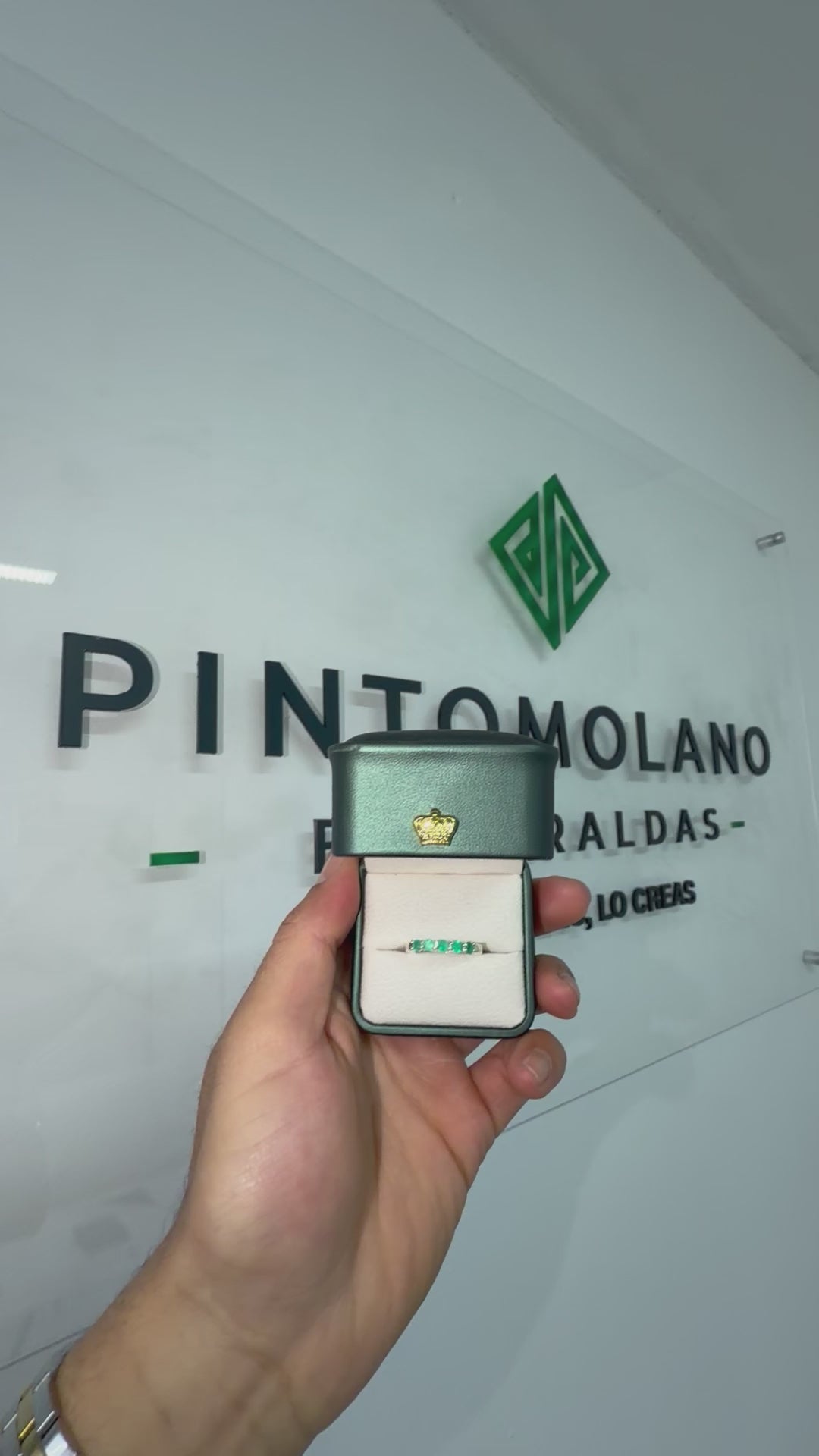 Anillo churumbela con 5 Esmeraldas